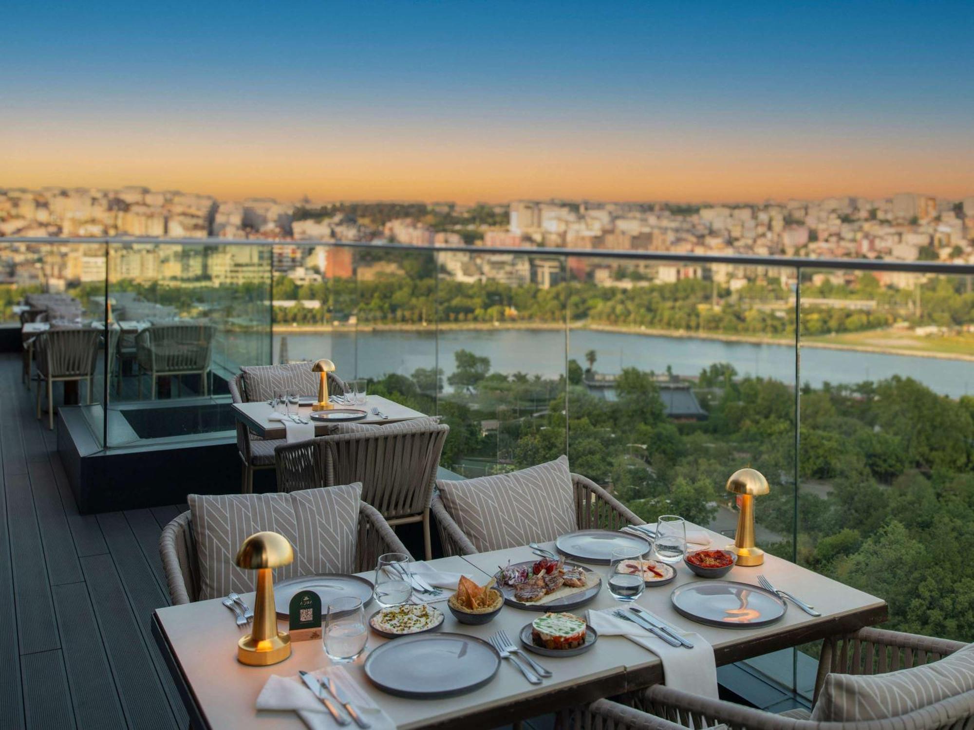 Moevenpick Istanbul Hotel Golden Horn Exterior foto